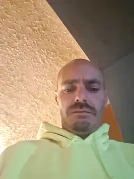 kjs daddy123 online show from June 26, 2026, 10:14 pm