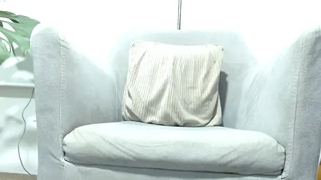 Snapshot of estebandelouis chatting on June 10, 2026, 11:57 pm estebandelouis online show from June 10, 2026, 11:57 pm