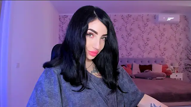 NancyLovee  online show from June 16, 2026, 12:30 pm