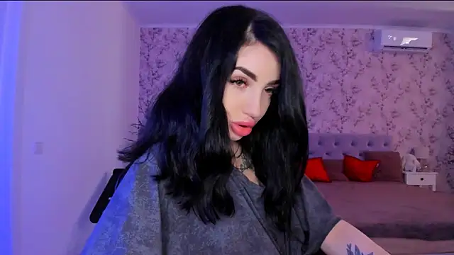 NancyLovee  online show from June 29, 2026, 1:44 pm
