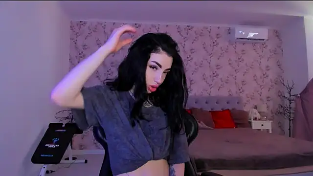 NancyLovee  online show from June 30, 2026, 11:22 am