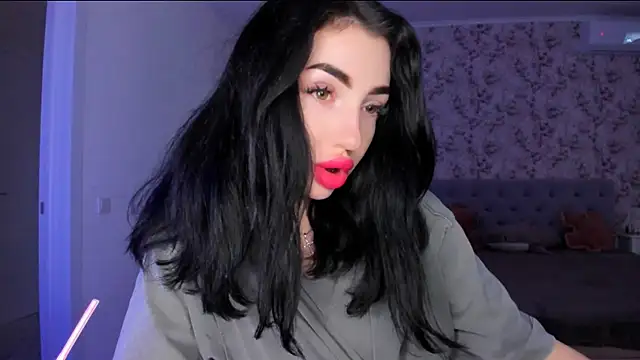NancyLovee  online show from July 6, 2026, 4:53 pm