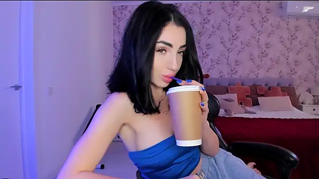 NancyLovee  online show from July 27, 2026, 2:02 pm
