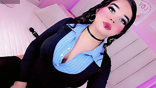 OSMARIEL SWEETT online show from June 14, 2026, 2:30 pm