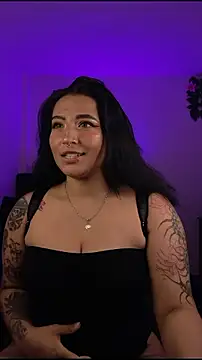 Snapshot of Pauilina chatting on April 28, 2026, 5:40 pm Pauilina online show from April 28, 2026, 5:40 pm