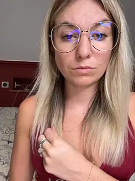 carlaaa online show from July 1, 2026, 8:19 pm