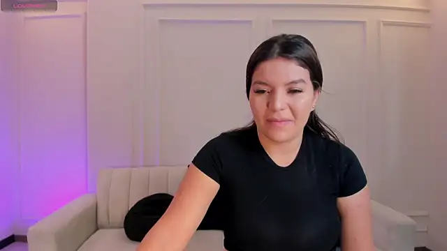 Snapshot of ValeriaRoldanX chatting on July 23, 2026, 10:13 am ValeriaRoldanX online show from July 23, 2026, 10:13 am