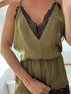lola tentatiion online show from July 16, 2026, 7:36 am