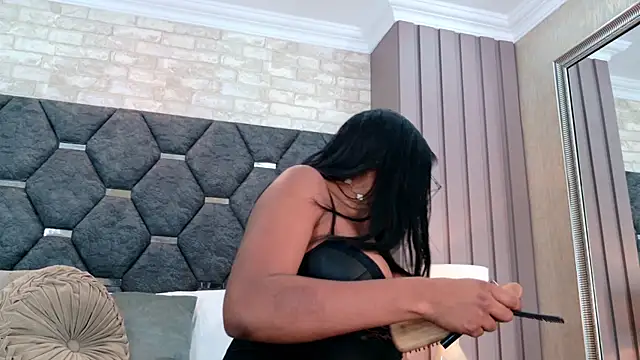 VanessaGlenn online show from July 21, 2026, 12:18 pm