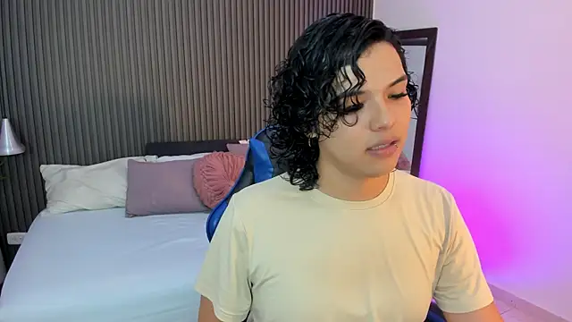 Axel brunette1 online show from May 23, 2026, 10:14 pm