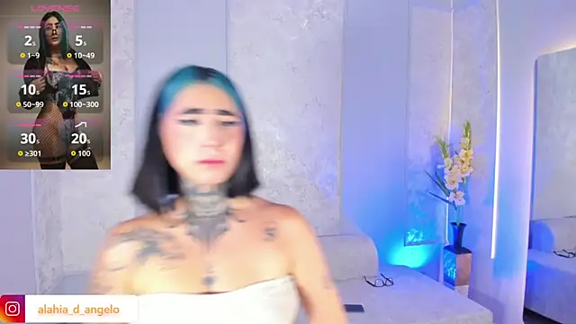 Alahia Dangelo online show from July 25, 2026, 5:43 pm