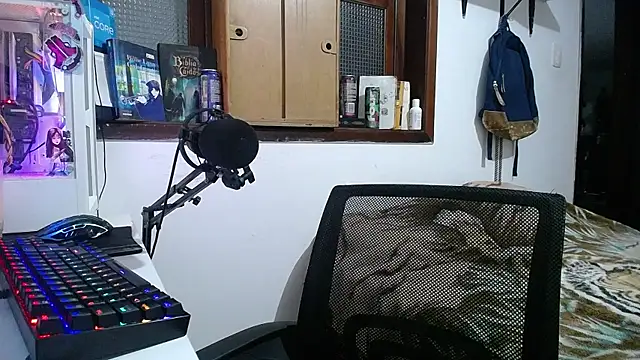 esjrobles online show from January 31, 2025, 3:30 am