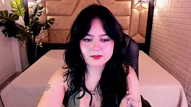 crimson tati  online show from June 5, 2026, 5:14 am