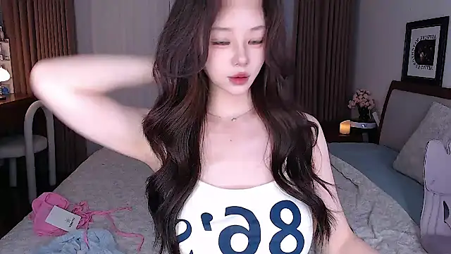 sweateanv  online show from July 28, 2026, 11:17 am