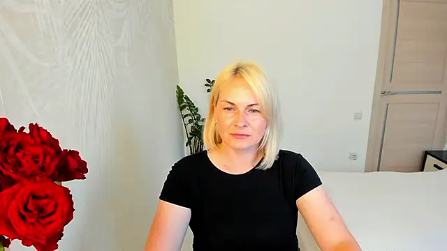 Snapshot of Alicee_Gracee chatting on June 15, 2026, 2:30 pm Alicee Gracee online show from June 15, 2026, 2:30 pm