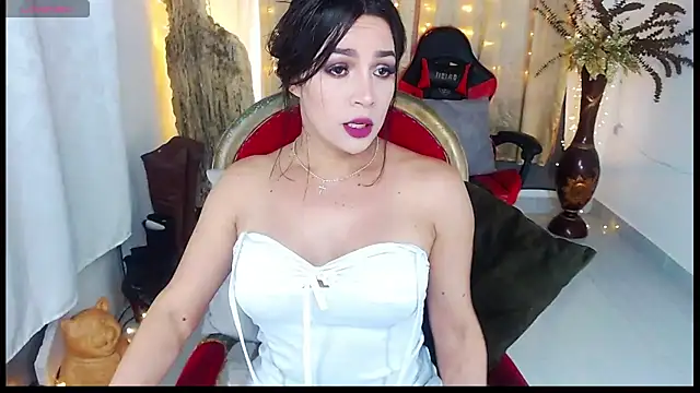 rubyylowell online show from August 3, 2026, 6:33 pm