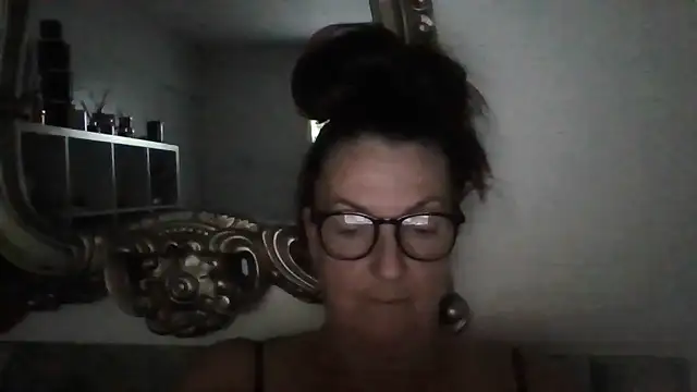 Tillieuk online show from July 19, 2026, 9:51 pm