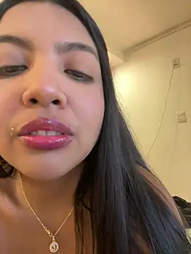 nicole fisherr online show from July 29, 2026, 10:19 pm