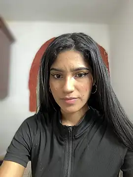 chiarabrielle00 online show from July 11, 2026, 7:44 am