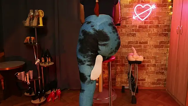 JosephinaBlack online show from July 28, 2026, 2:40 am