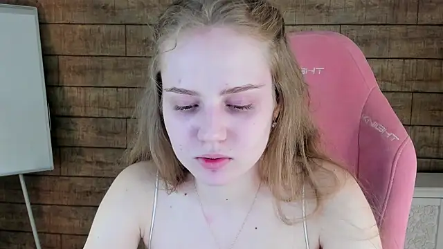 Snapshot of SelinSwarovski chatting on July 19, 2026, 3:49 pm SelinSwarovski online show from July 19, 2026, 3:49 pm