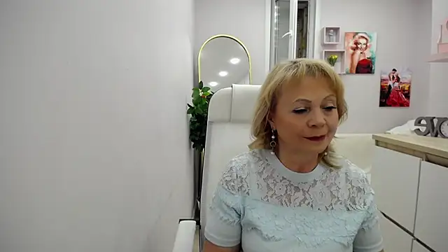 Milla Cutie18 online show from May 22, 2026, 4:41 am