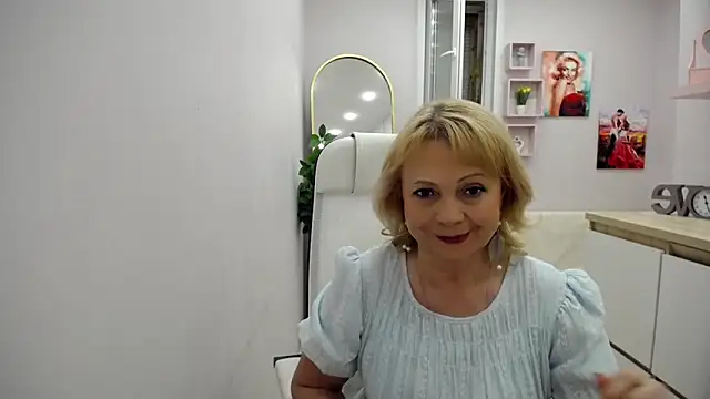Milla Cutie18 online show from May 25, 2026, 5:02 am