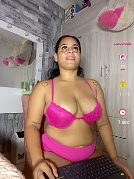 Violetrousse online show from June 12, 2026, 8:08 pm