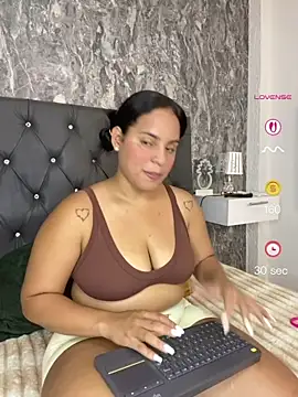 Violetrousse online show from July 30, 2026, 5:12 pm