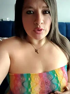 Neve Collins online show from July 5, 2026, 12:56 pm