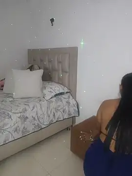 milf venus online show from July 27, 2026, 6:04 pm