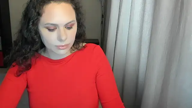MollyCheiz online show from July 22, 2026, 4:21 pm