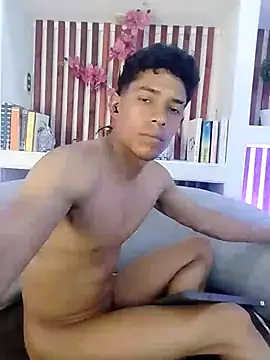 Snapshot of wagz chatting on July 8, 2026, 10:14 pm wagz online show from July 8, 2026, 10:14 pm