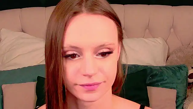 RebeccaMartons online show from February 3, 2025, 12:15 am