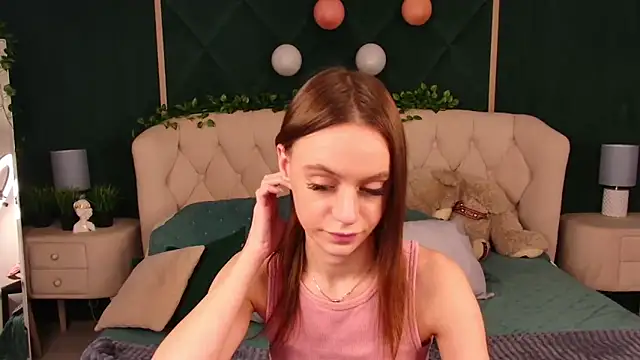RebeccaMartons online show from February 16, 2025, 4:09 am