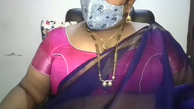 Sexy Radhikaa online show from July 22, 2026, 2:25 am