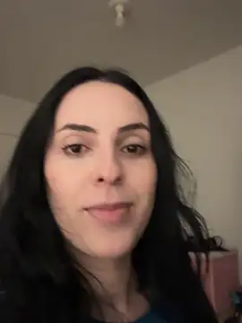 Morguisssz online show from June 17, 2026, 7:44 am