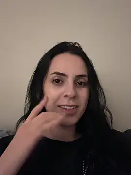 Morguisssz online show from June 18, 2026, 7:41 am