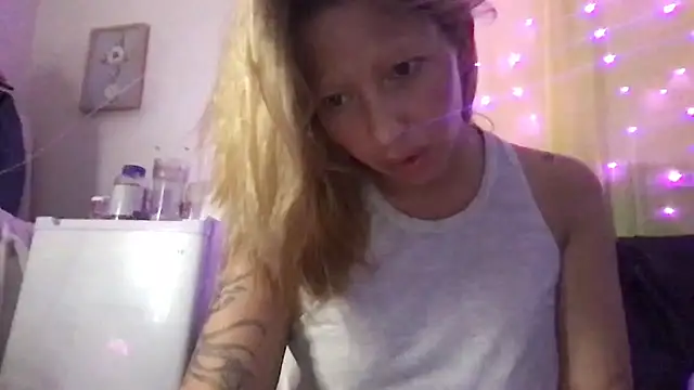 megansweetfromthevalley online show from July 18, 2026, 2:05 am