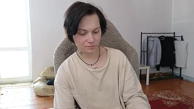 esajukyy online show from July 10, 2026, 2:27 am