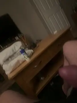 naughtyukcouple online show from May 6, 2026, 2:08 am