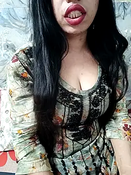 Haniya-143 online show from June 28, 2026, 10:32 am