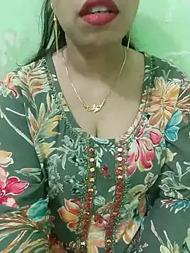 Haniya-143 online show from July 17, 2026, 8:46 pm