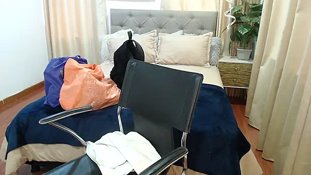 Snapshot of sasi_luna chatting on May 17, 2026, 1:29 pm sasi luna online show from May 17, 2026, 1:29 pm