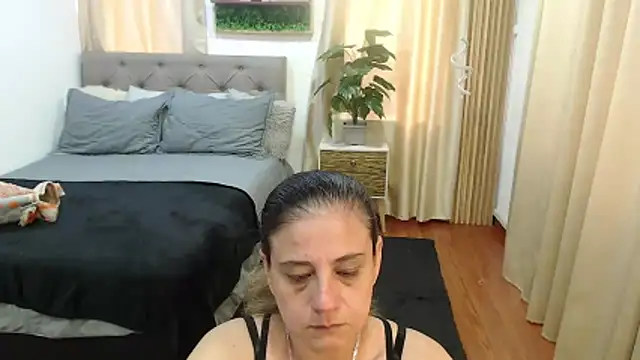 Snapshot of sasi_luna chatting on May 21, 2026, 1:29 pm sasi luna online show from May 21, 2026, 1:29 pm