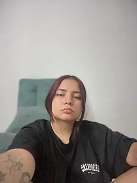 Ema kraus online show from April 26, 2026, 1:25 am