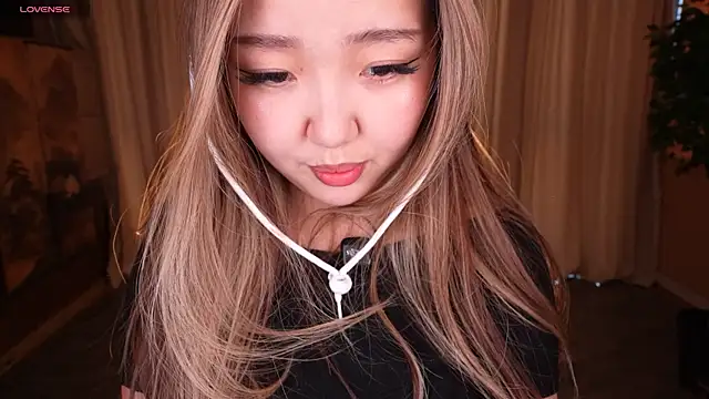 Amelyisthatyou online show from June 28, 2026, 3:34 am