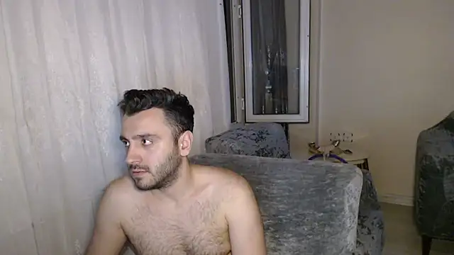 handsomeee04 online show from July 4, 2026, 12:17 am