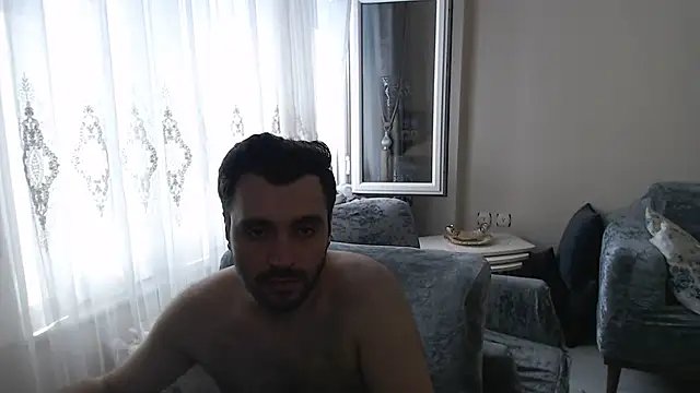 handsomeee04 online show from July 21, 2026, 12:07 pm