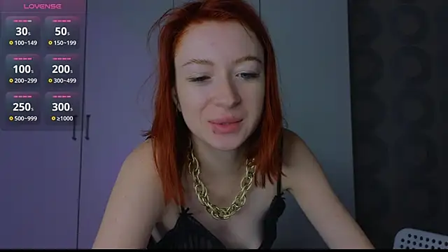 Cuteroxyfoxy online show from July 18, 2026, 6:17 am